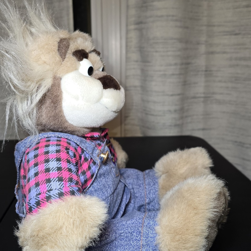 Vintage 1997 Bubba Plush Toy in Overalls Works Great But Missing Sunglasses TYCO - Picture 3 of 5